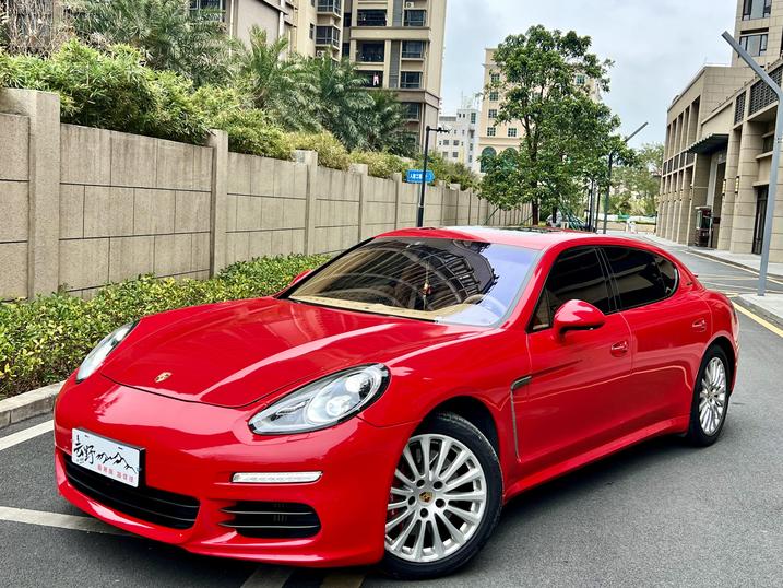 Porsche Porsche Panamera в цвете и кузовом – это идеальный выбор среди китайских автомобилей. Доступная цена и надежность гарантированы.