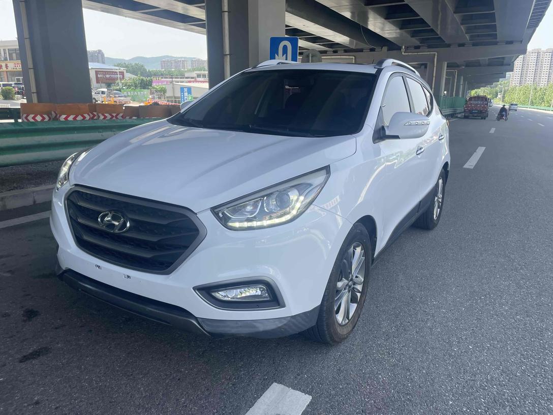 Hyundai Hyundai ix35 в цвете и кузовом – это идеальный выбор среди китайских автомобилей. Доступная цена и надежность гарантированы.