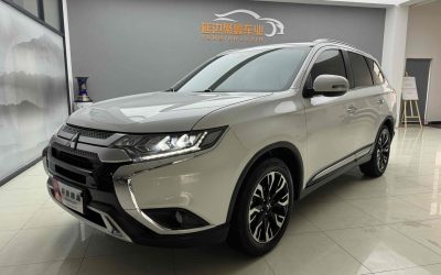 r1022977-mitsubishi-outlander-2019_0