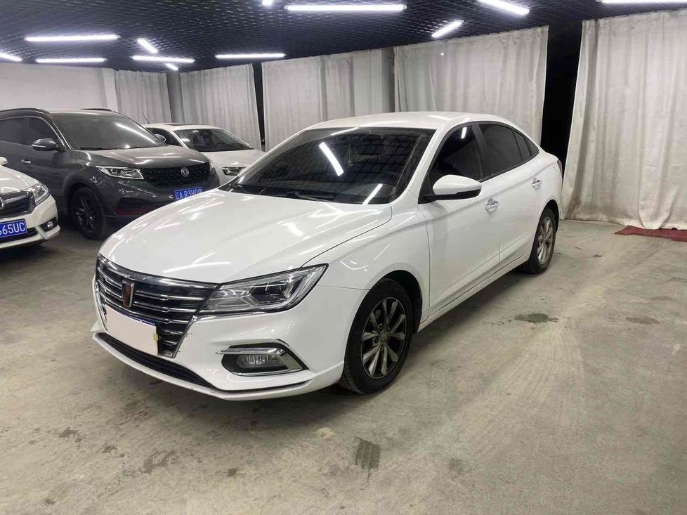 Roewe Roewe i5 в цвете и кузовом – это идеальный выбор среди китайских автомобилей. Доступная цена и надежность гарантированы.