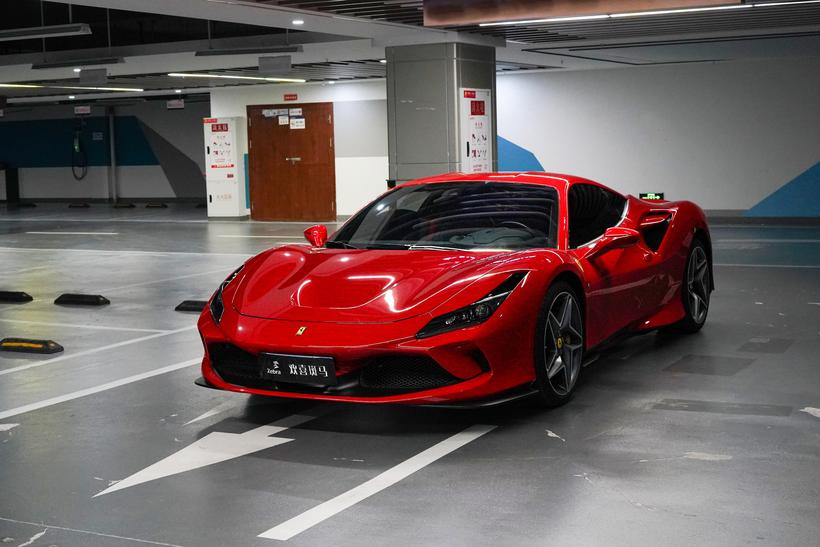 Ferrari Ferrari F8 в цвете и кузовом – это идеальный выбор среди китайских автомобилей. Доступная цена и надежность гарантированы.