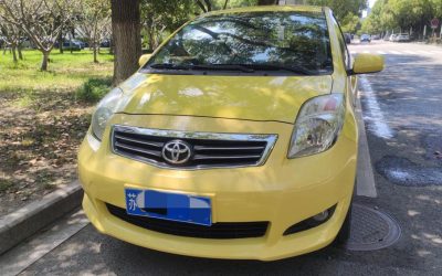 r1023062-toyota-yaris-2011_0