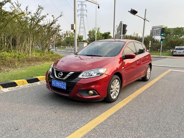 Nissan Nissan Tiida в цвете и кузовом – это идеальный выбор среди китайских автомобилей. Доступная цена и надежность гарантированы.