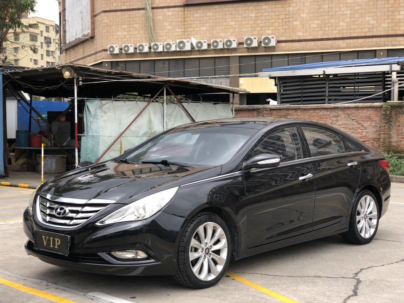 Hyundai Hyundai Sonata в цвете и кузовом – это идеальный выбор среди китайских автомобилей. Доступная цена и надежность гарантированы.
