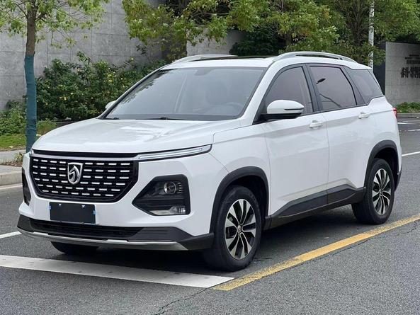 Baojun Baojun 530 в цвете и кузовом – это идеальный выбор среди китайских автомобилей. Доступная цена и надежность гарантированы.