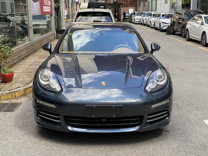Porsche Porsche Panamera в цвете и кузовом – это идеальный выбор среди китайских автомобилей. Доступная цена и надежность гарантированы.
