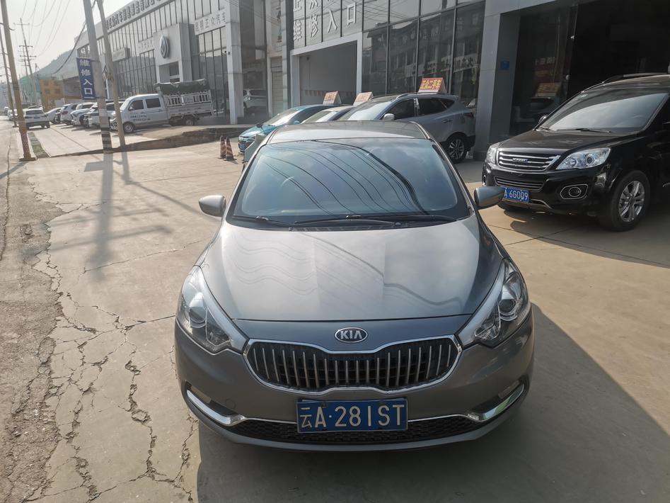 r1023170-kia-k3-2013_0