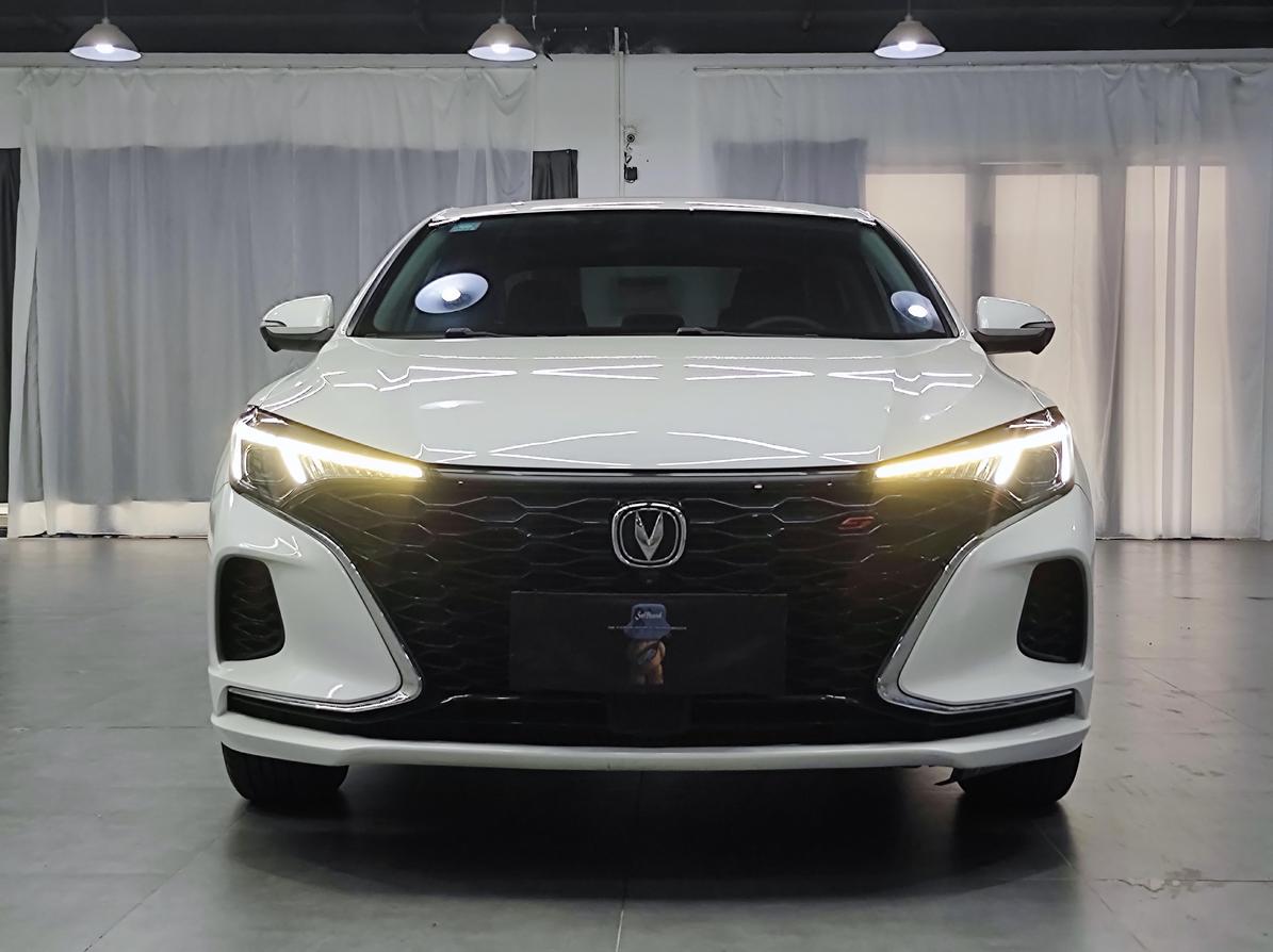 Changan Changan Eado в цвете и кузовом – это идеальный выбор среди китайских автомобилей. Доступная цена и надежность гарантированы.