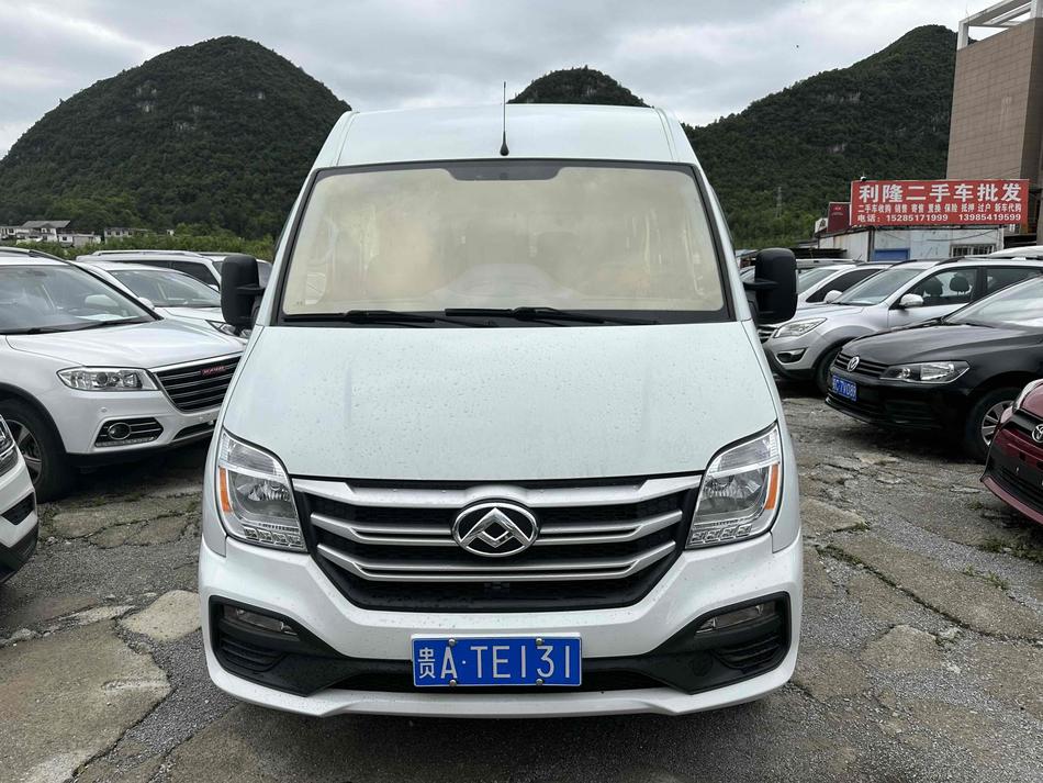SAIC MAXUS SAIC MAXUS G10 в цвете и кузовом – это идеальный выбор среди китайских автомобилей. Доступная цена и надежность гарантированы.
