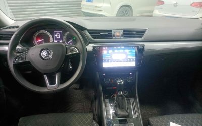 Audi Audi A8 в цвете и кузовом – это идеальный выбор среди китайских автомобилей. Доступная цена и надежность гарантированы.