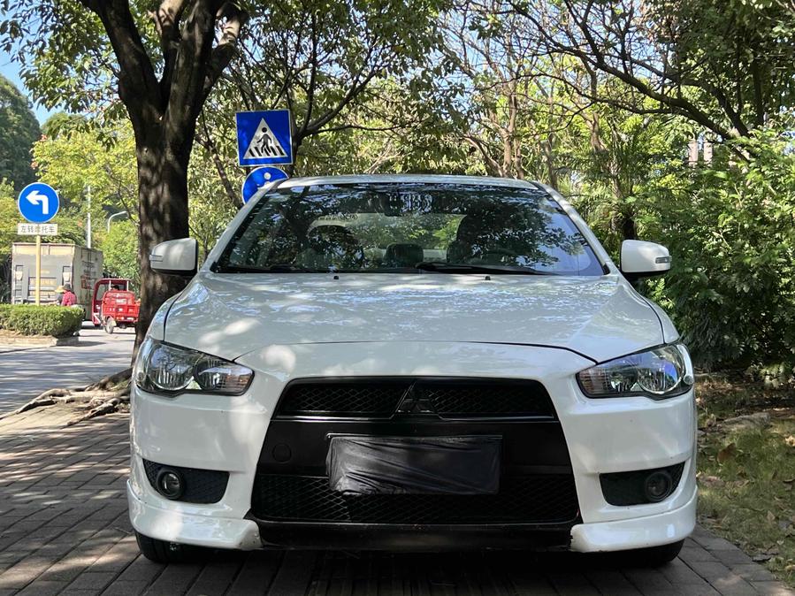 r1023260-mitsubishi-lancer-2015_0