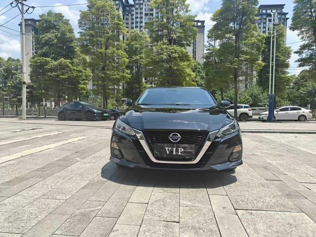 Nissan Nissan Altima в цвете и кузовом – это идеальный выбор среди китайских автомобилей. Доступная цена и надежность гарантированы.