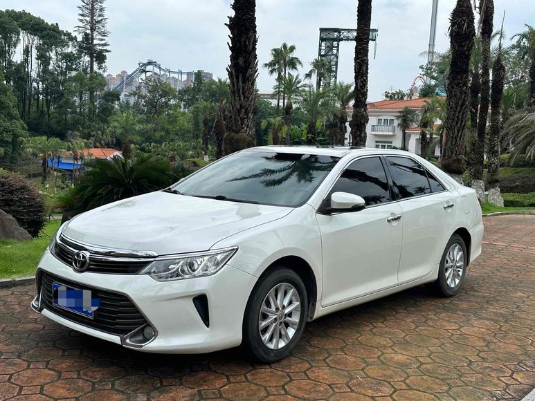 r1023287-toyota-camry-2016_0