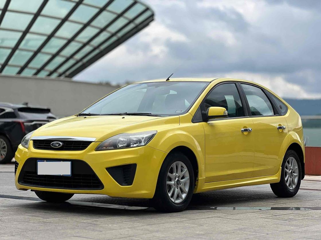 r1023395-ford-focus-2011_0