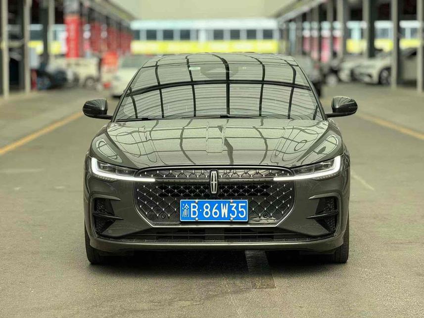 Lincoln Lincoln Z в цвете и кузовом – это идеальный выбор среди китайских автомобилей. Доступная цена и надежность гарантированы.