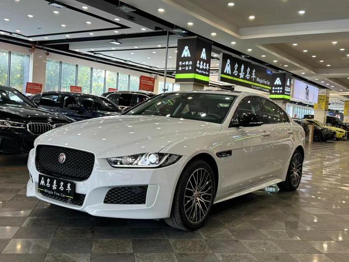 Jaguar Jaguar XE в цвете и кузовом – это идеальный выбор среди китайских автомобилей. Доступная цена и надежность гарантированы.