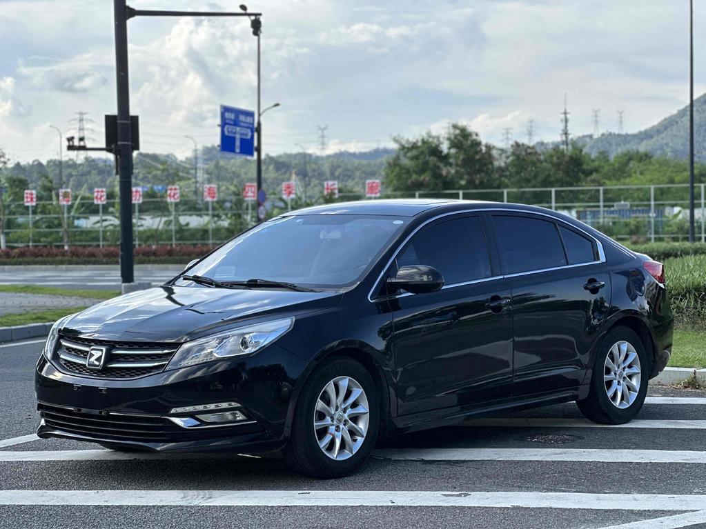 Zotye Zotye Z500 в цвете и кузовом – это идеальный выбор среди китайских автомобилей. Доступная цена и надежность гарантированы.