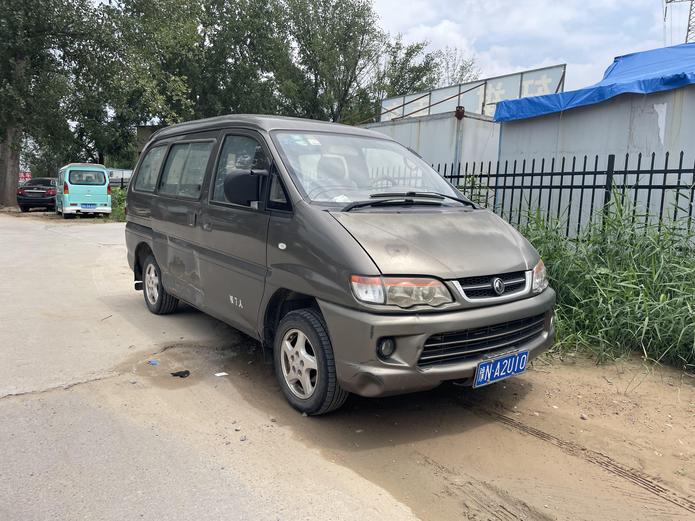 Dongfeng Forthing Dongfeng Forthing Lingzhi в цвете и кузовом – это идеальный выбор среди китайских автомобилей. Доступная цена и надежность гарантированы.