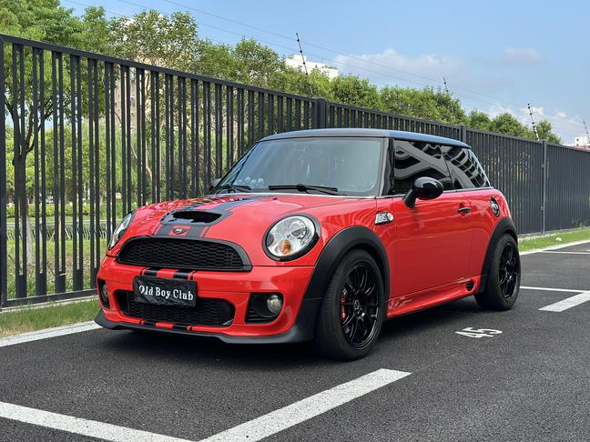 r1023447-mini-2010_0