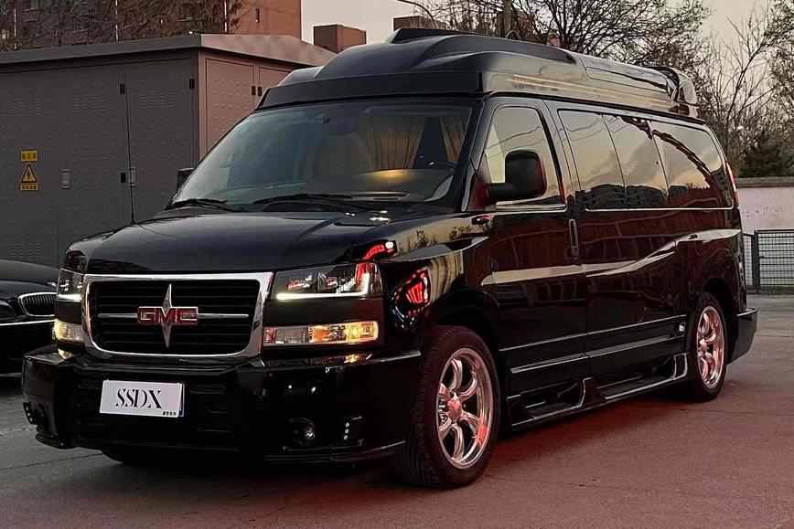 GMC GMC SAVANA в цвете и кузовом – это идеальный выбор среди китайских автомобилей. Доступная цена и надежность гарантированы.