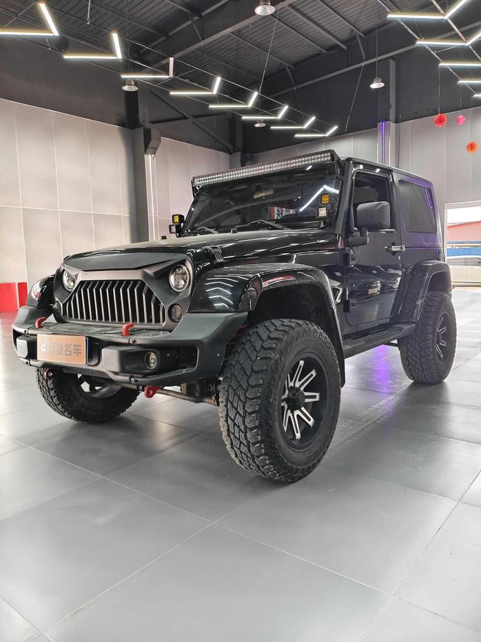 r1023534-jeep-wrangler-2010_0