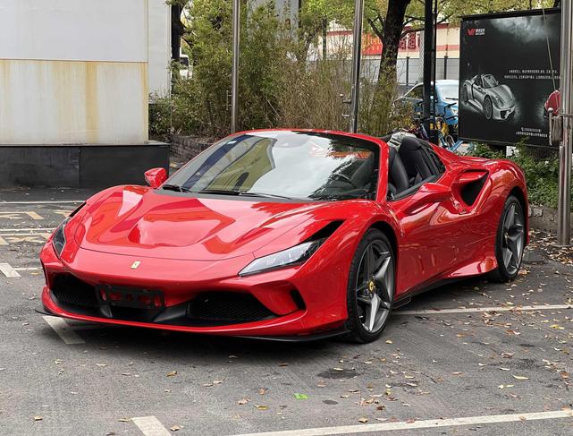 r1023536-ferrari-f8-2022_0