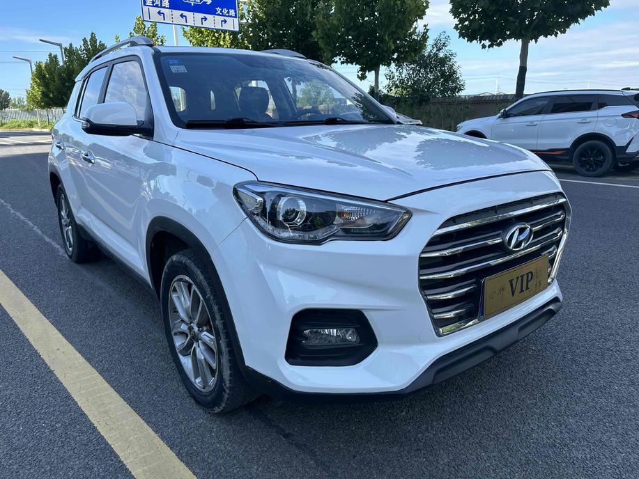 Hyundai Hyundai ix35 в цвете и кузовом – это идеальный выбор среди китайских автомобилей. Доступная цена и надежность гарантированы.