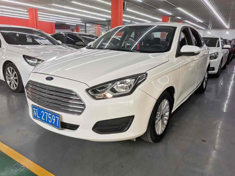 Ford Ford Escort в цвете и кузовом – это идеальный выбор среди китайских автомобилей. Доступная цена и надежность гарантированы.