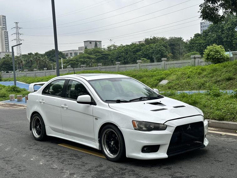 r1023602-mitsubishi-lancer-2013_0
