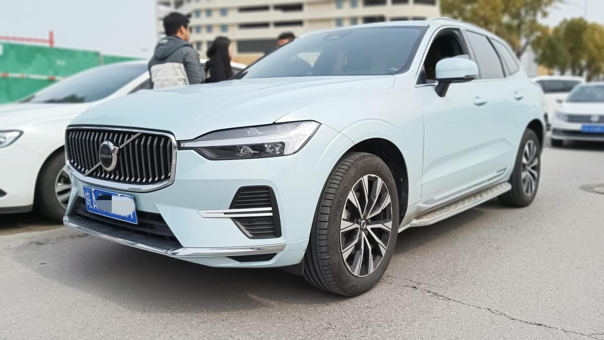 r1023631-volvo-xc60-2023_0
