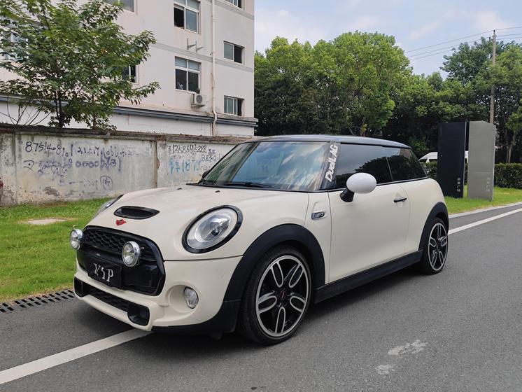 MINI MINI в цвете и кузовом – это идеальный выбор среди китайских автомобилей. Доступная цена и надежность гарантированы.