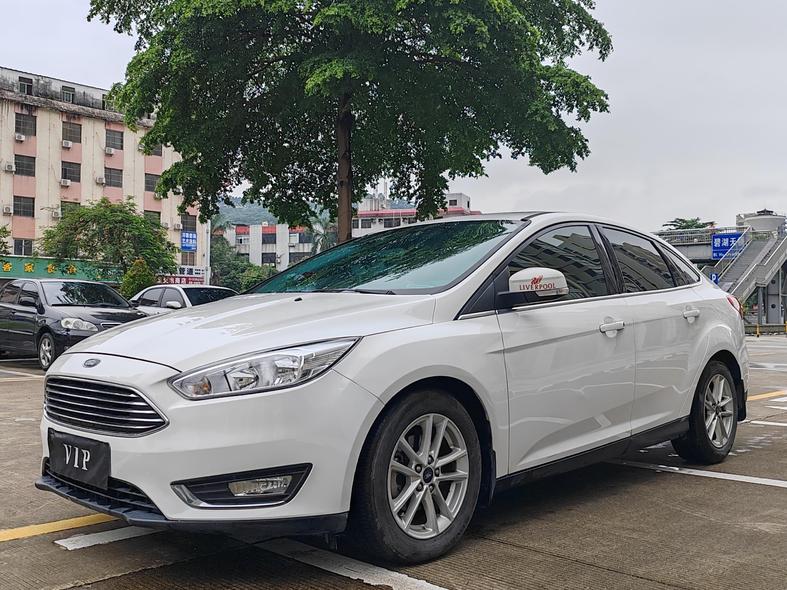 r1023704-ford-focus-2016_0