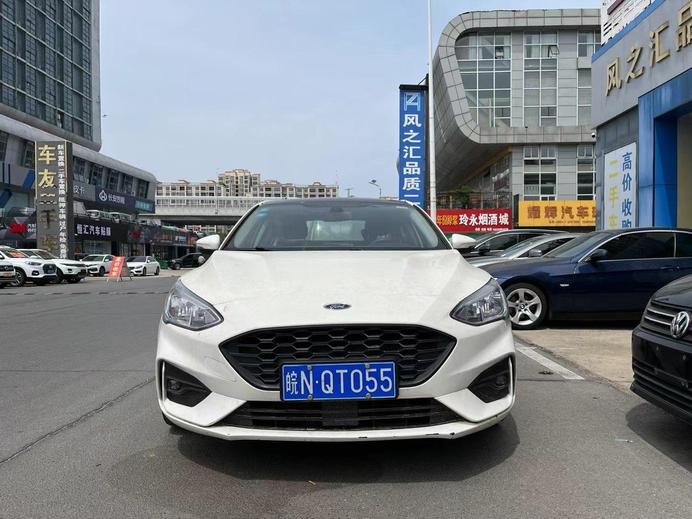 Ford Ford Focus в цвете и кузовом – это идеальный выбор среди китайских автомобилей. Доступная цена и надежность гарантированы.