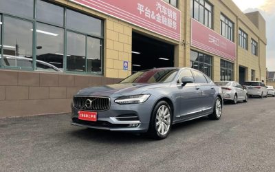 Volvo volvo XC40 recharge в цвете и кузовом – это идеальный выбор среди китайских автомобилей. Доступная цена и надежность гарантированы.