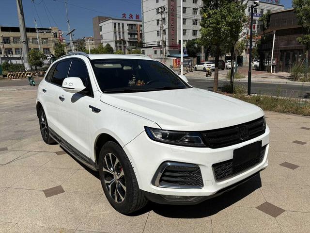 Zotye Zotye T600 в цвете и кузовом – это идеальный выбор среди китайских автомобилей. Доступная цена и надежность гарантированы.