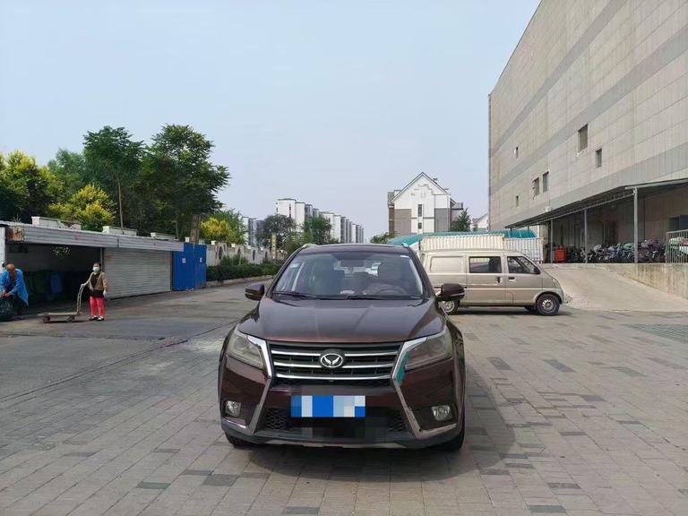 BAIC Huansu BAIC Huansu S7 в цвете и кузовом – это идеальный выбор среди китайских автомобилей. Доступная цена и надежность гарантированы.