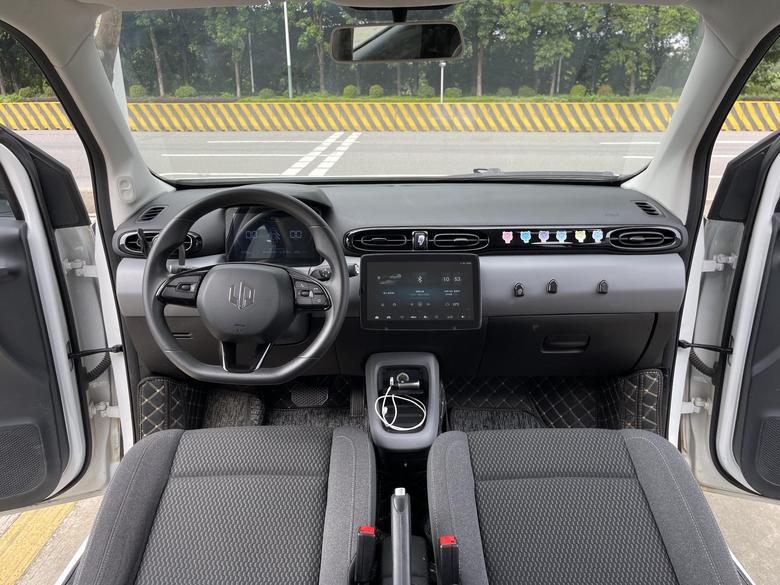 LEAPMOTOR Leapmotor T03 в цвете и кузовом – это идеальный выбор среди китайских автомобилей. Доступная цена и надежность гарантированы.
