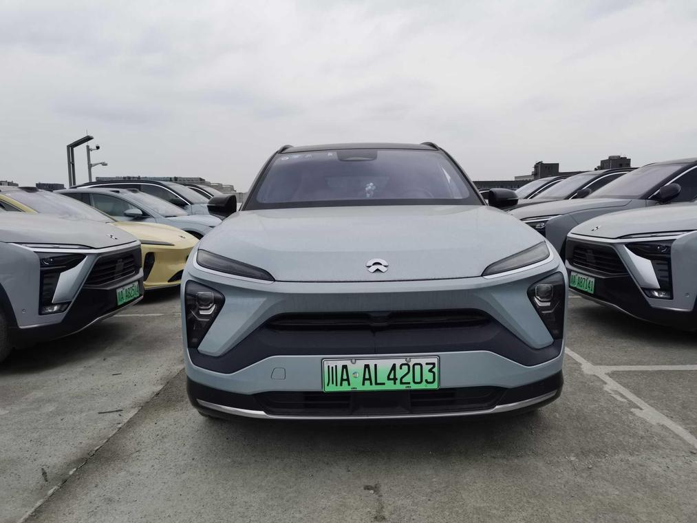 NIO NIO ES6 в цвете и кузовом – это идеальный выбор среди китайских автомобилей. Доступная цена и надежность гарантированы.