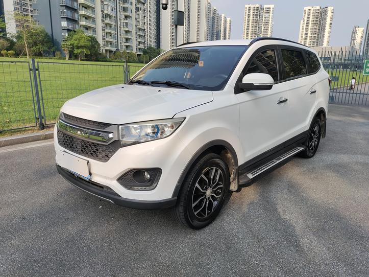 LIFAN Lifan Maiwei в цвете и кузовом – это идеальный выбор среди китайских автомобилей. Доступная цена и надежность гарантированы.