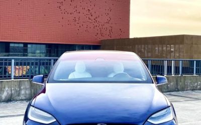 Tesla Tesla Model 3 в цвете и кузовом – это идеальный выбор среди китайских автомобилей. Доступная цена и надежность гарантированы.
