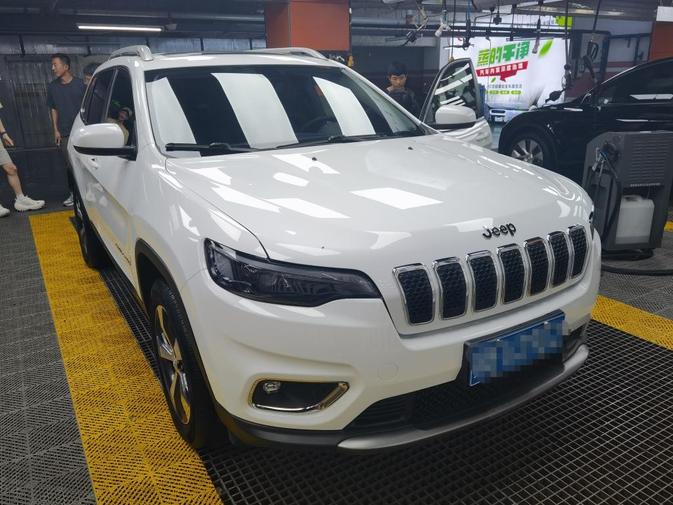 r1023982-jeep-cherokee-2021_0