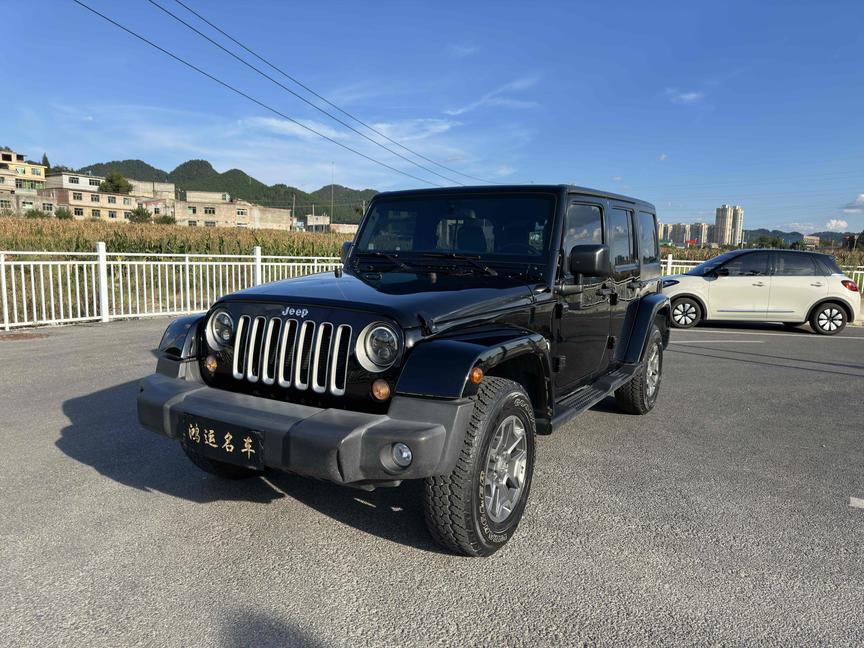 Jeep Jeep Wrangler в цвете и кузовом – это идеальный выбор среди китайских автомобилей. Доступная цена и надежность гарантированы.