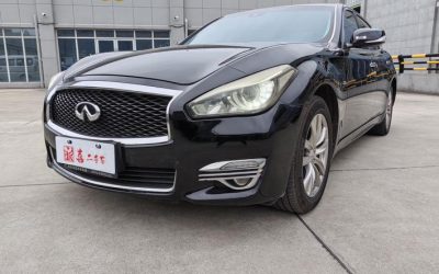 r1024040-infiniti-q70-2016_0
