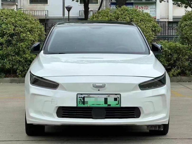 Geely Geometry Geely Geometry A в цвете и кузовом – это идеальный выбор среди китайских автомобилей. Доступная цена и надежность гарантированы.