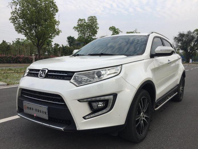 JMC JMC Yusheng S330 в цвете и кузовом – это идеальный выбор среди китайских автомобилей. Доступная цена и надежность гарантированы.