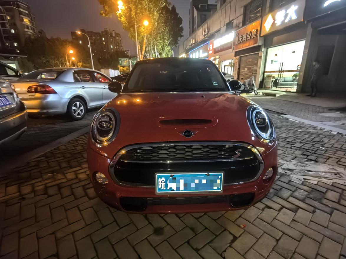 MINI MINI в цвете и кузовом – это идеальный выбор среди китайских автомобилей. Доступная цена и надежность гарантированы.