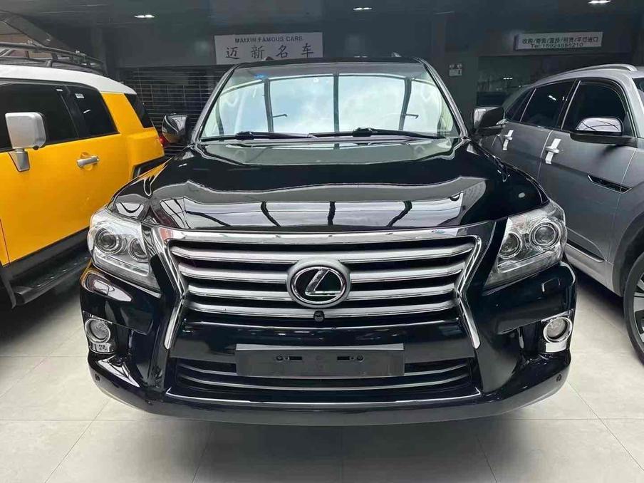 Lexus Lexus LX в цвете и кузовом – это идеальный выбор среди китайских автомобилей. Доступная цена и надежность гарантированы.