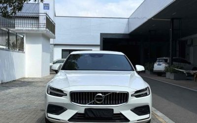 Volvo volvo XC40 recharge в цвете и кузовом – это идеальный выбор среди китайских автомобилей. Доступная цена и надежность гарантированы.