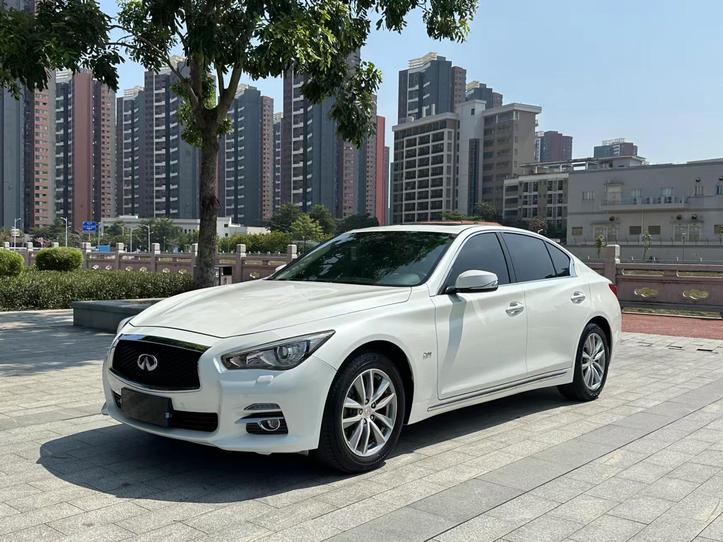 Infiniti Infiniti Q50L в цвете и кузовом – это идеальный выбор среди китайских автомобилей. Доступная цена и надежность гарантированы.