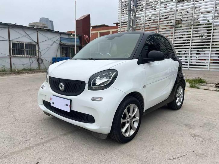 r1024414-smart-fortwo-2016_0